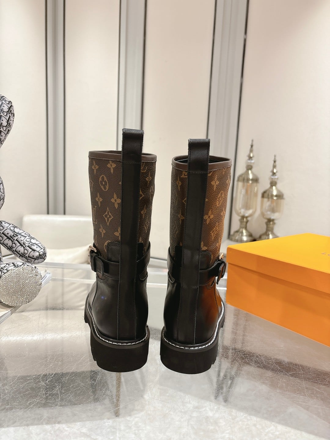 LOUIS VUITTON TERRITORY FLAT ANKLE BOOT MONOGRAM BROWN - Image 7