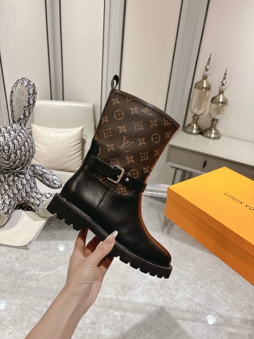LOUIS VUITTON TERRITORY FLAT ANKLE BOOT MONOGRAM BROWN - Image 3
