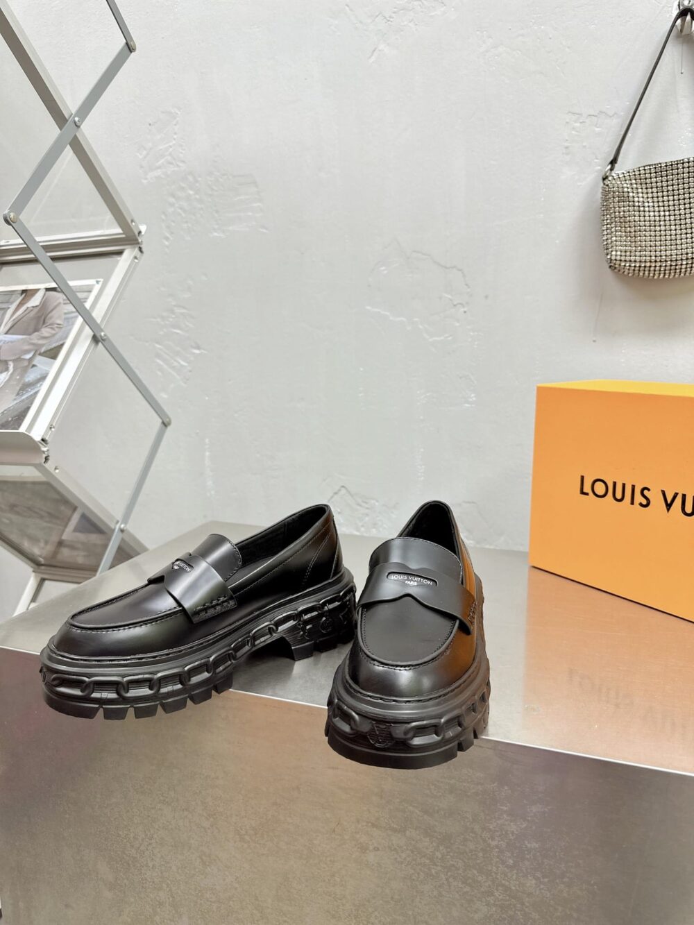 LOUIS VUITTON LV RECORD LOAFER BLACK 1AC9I9 - Image 7