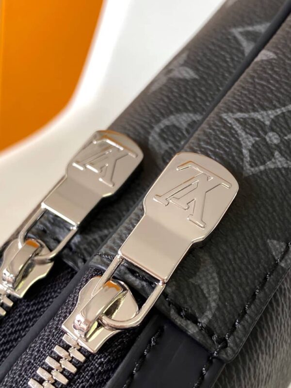 LOUIS VUITTON AVENUE SLINGBAG MONOGRAM MACASSAR BLACK 30CM - Image 4