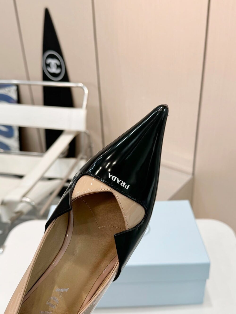 PRADA TWO TONE TOE KITTEN HEELS IN BLACK AND BEIGE - Image 6