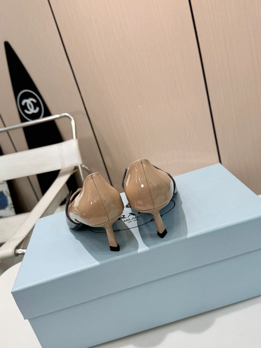 PRADA TWO TONE TOE KITTEN HEELS IN BLACK AND BEIGE - Image 4
