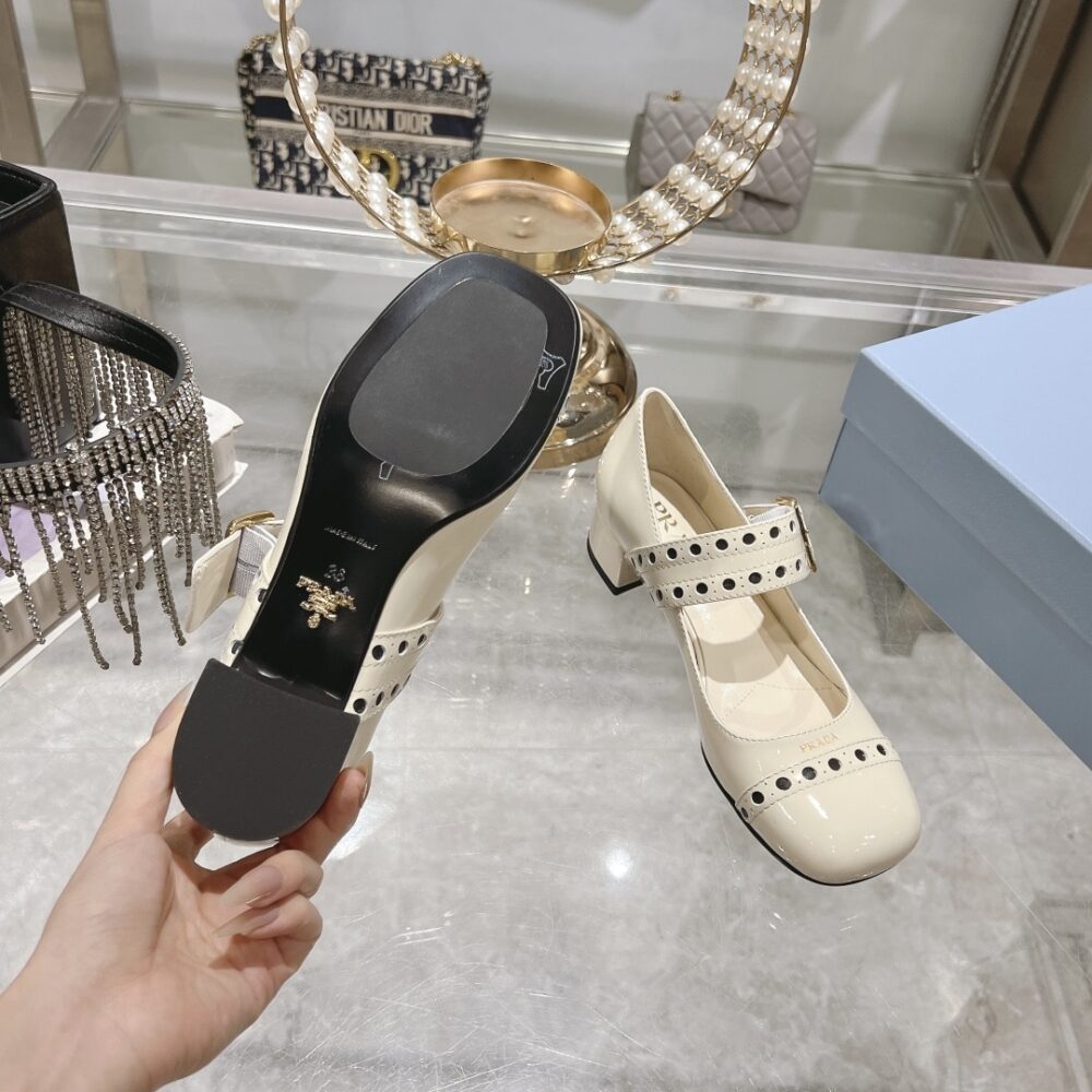 PRADA PATENT LEATHER MARY JANE PUMPS WHITE - Image 8