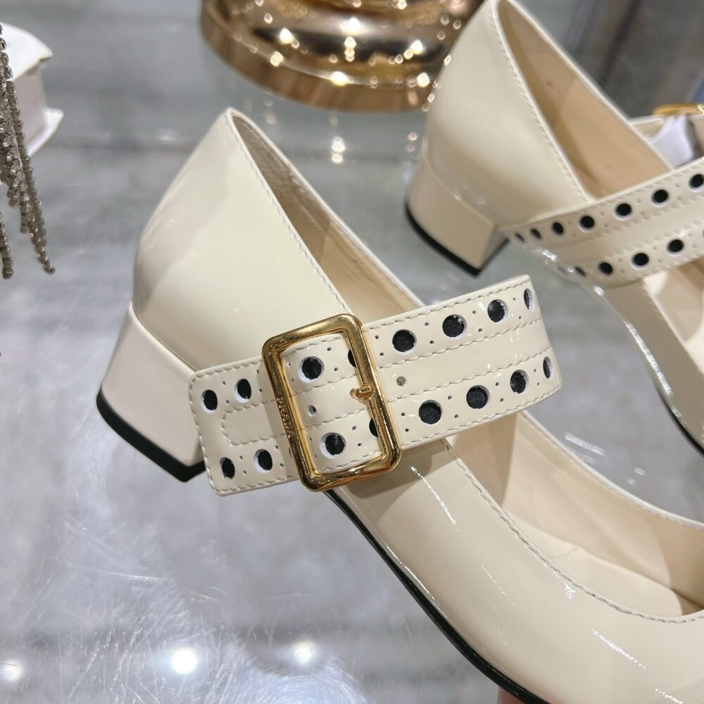 PRADA PATENT LEATHER MARY JANE PUMPS WHITE - Image 5