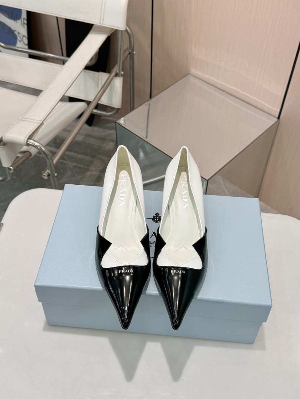 PRADA TWO TONE TOE KITTEN HEELS IN BLACK AND WHITE - Image 6