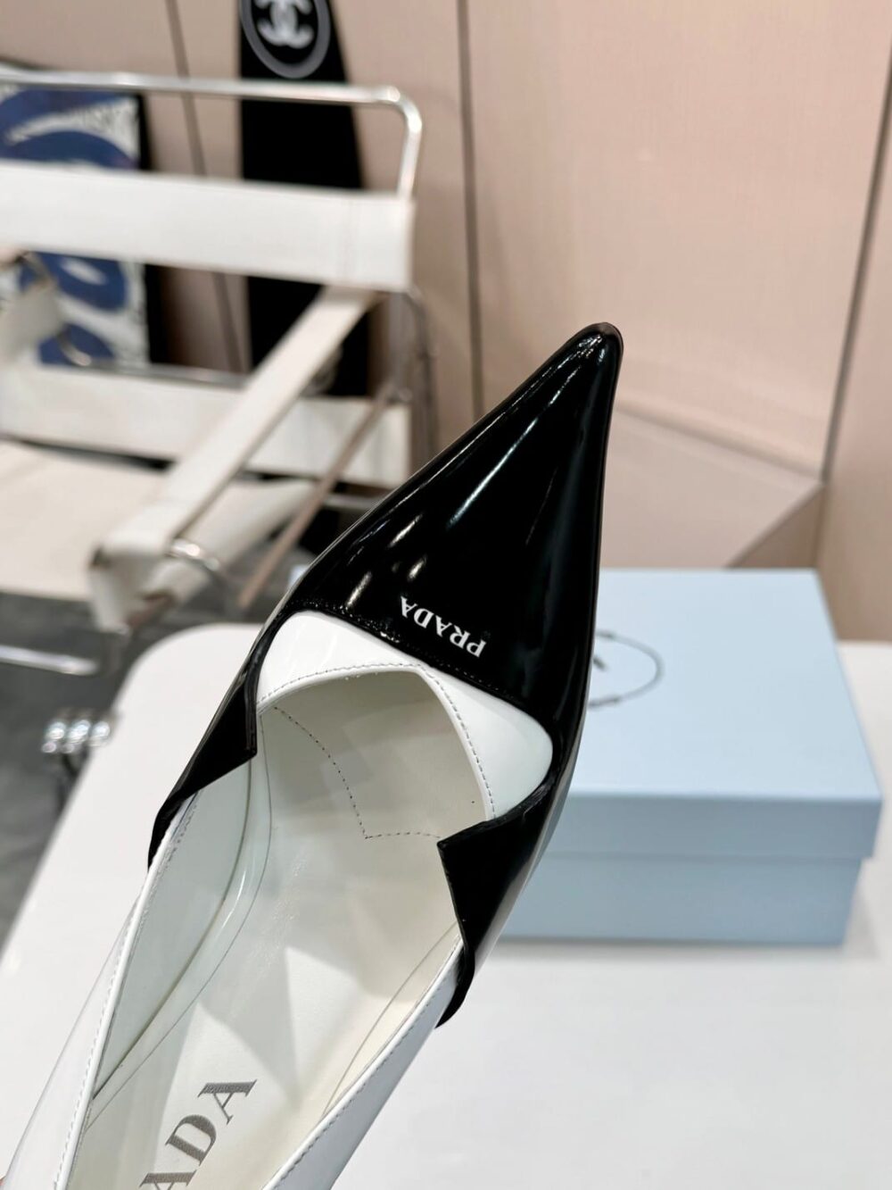 PRADA TWO TONE TOE KITTEN HEELS IN BLACK AND WHITE - Image 4