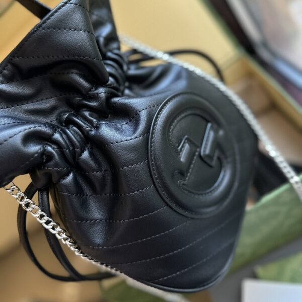 GUCCI BLONDIE MINI BUCKET BAG BLACK 19CM 760313 AACP7 1000 - Image 6