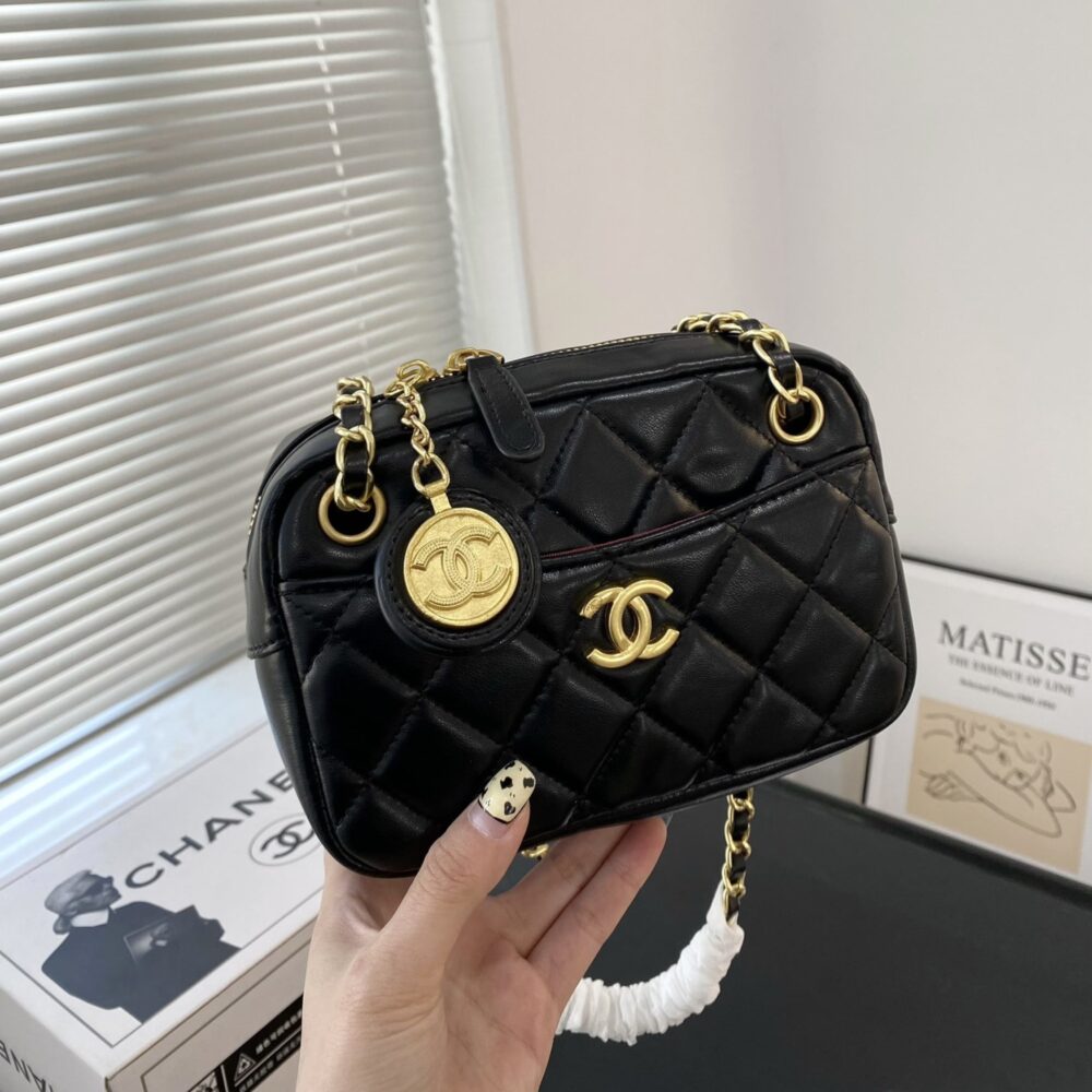 CHANEL MINI CAMERA CASE BLACK 18CM AS5190 B18306 94305 - Image 2