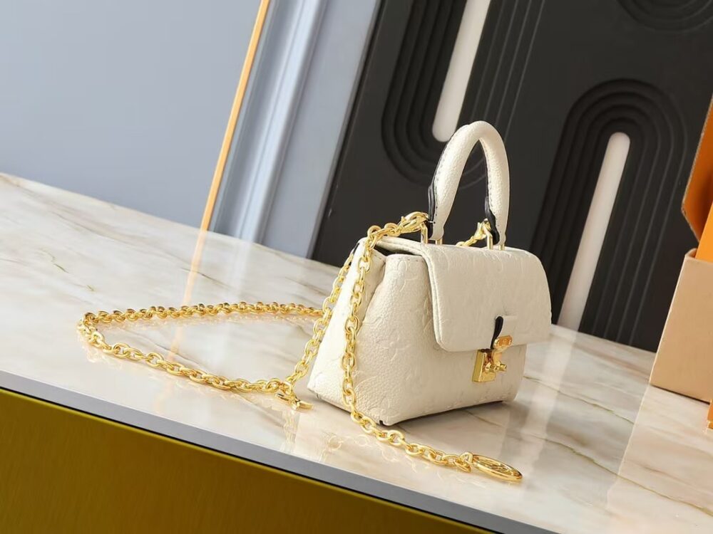 LOUIS VUITTON NANO MADELEINE WHITE 21CM - Image 3