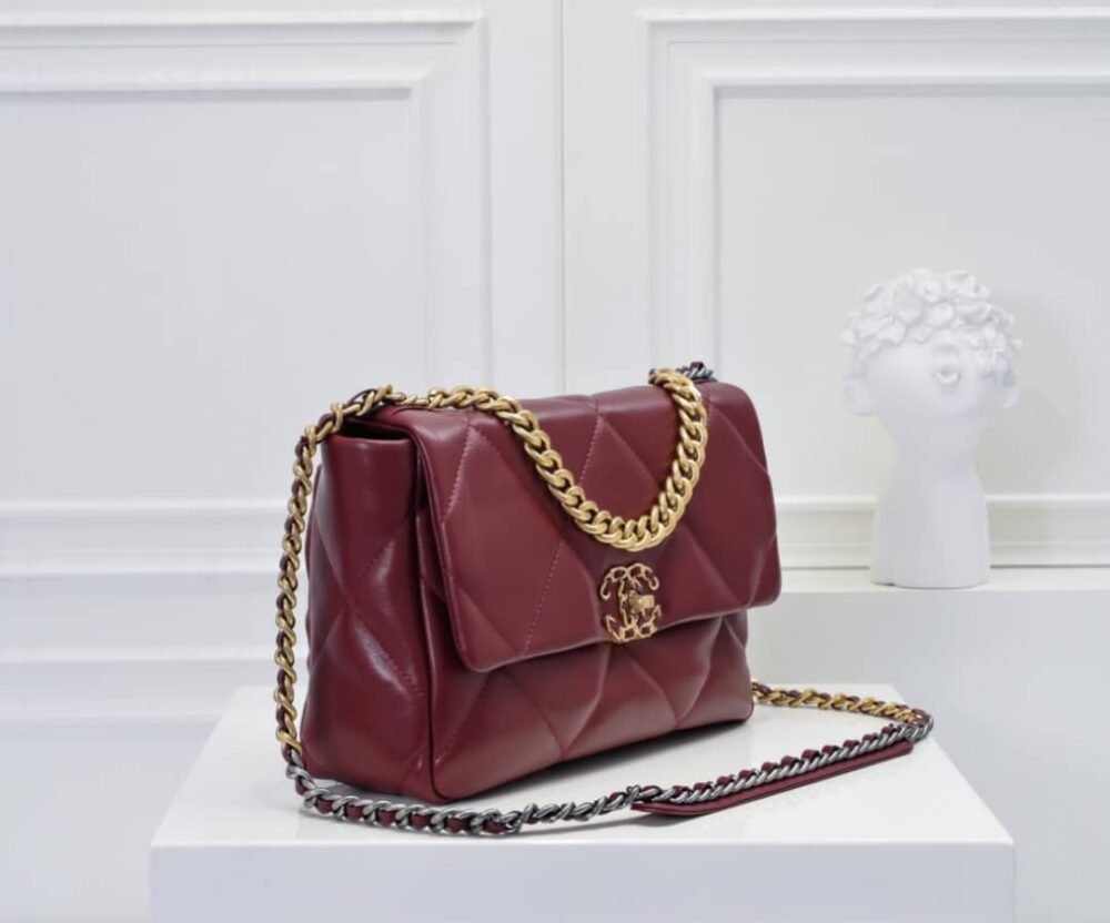 CHANEL 19 FLAP BAG SHINY CRUMPLED LEATHER BURGUNDY 22CM - Image 5