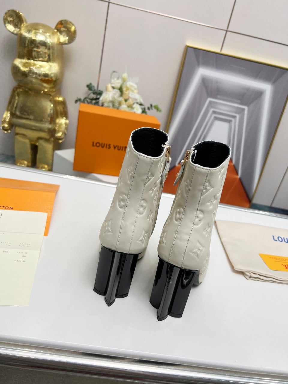 LOUIS VUITTON SILHOUETTE ANKLE BOOT WHITE - Image 6