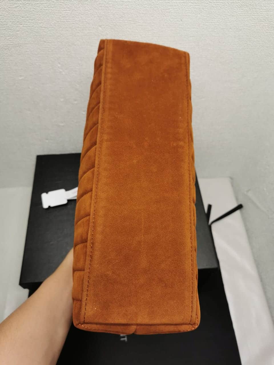 SAINT LAURENT CINNAMON LOULOU LARGE CHAIN BAG IN SUEDE BROWN 31CM - Image 3