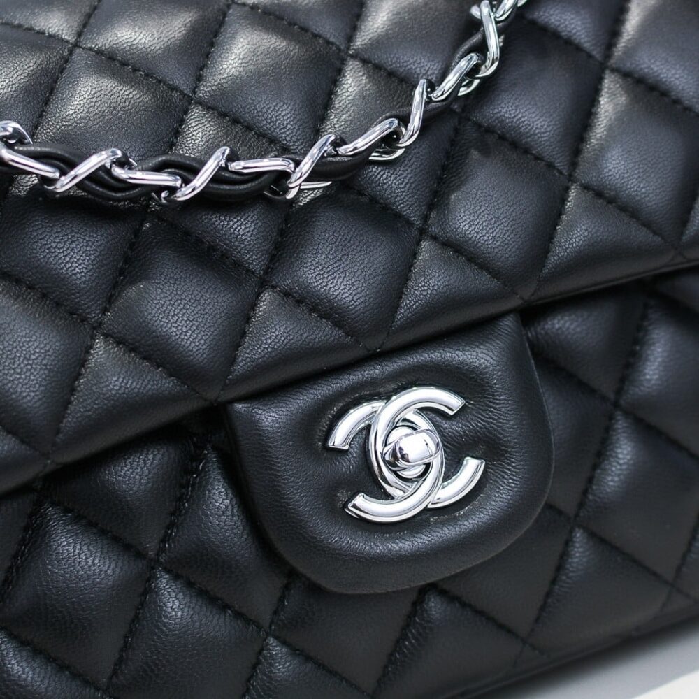 CHANEL SMALL CLASSIC FLAP BAG BLACK LEATHER WITH SILVER HARDARE 25CM A01113 Y01480 94305 - Image 5