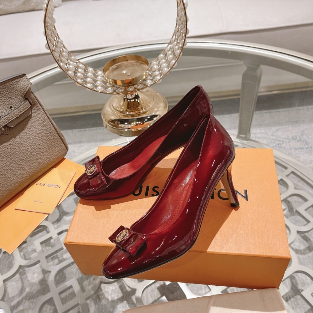 LOUIS VUITTON PATENT LEATHER PUMPS DARK RED - Image 3