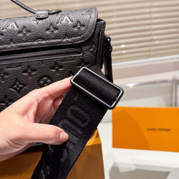 LOUIS VUITTON MESSENGER CROSSBODY BAG MONOGRAM BLACK 29CM - Image 8
