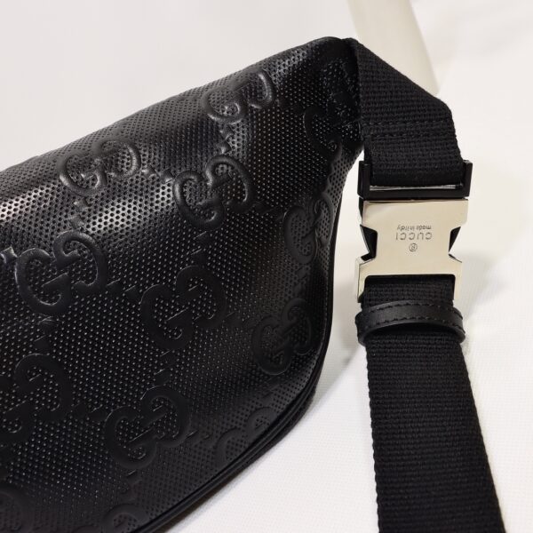 GUCCI GG EMBOSSED BAG BLACK 23CM 658582 1W3CN 1000 - Image 5