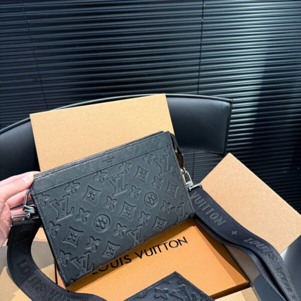 LOUIS VUITTON GASTON WEARABLE WALLET MONOGRAM SHADOW BLACK 22CM M81115 - Image 3