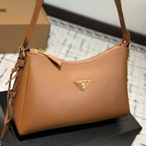 PRADA MEDIUM AIMEE ZIP LEATHER SHOULDER BAG BROWN 30CM - Image 2