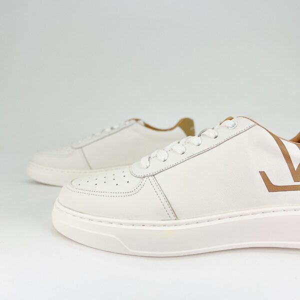 LOUIS VUITTON RIVOLI SNEAKER WHITE - Image 4