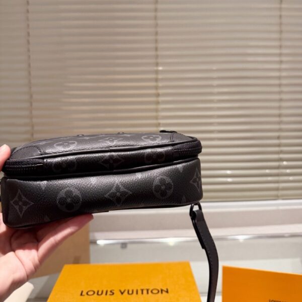 LOUIS VUITTON ALPHA WEARABLE WALLET MONOGRAM ECLIPSE BLACK 19CM M82542 - Image 4