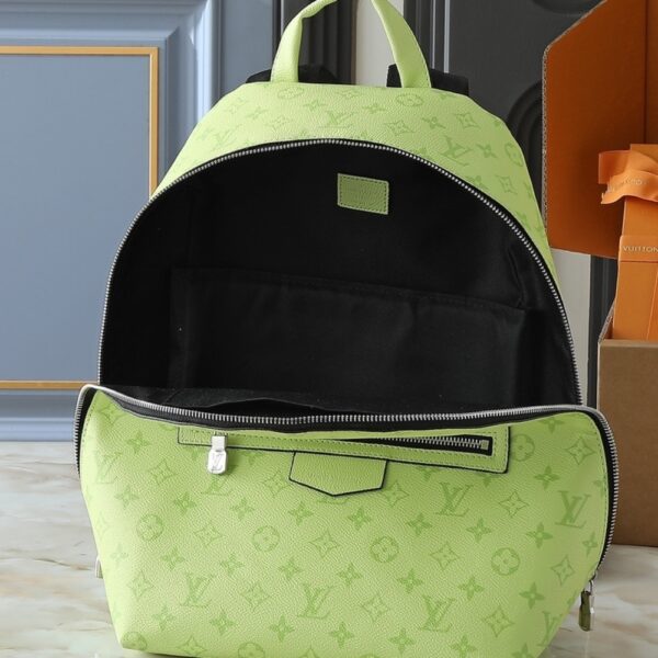 LOUIS VUITTON DISCOVERY SLIM BACKPACK TAIGARAMA 38CM M14076 - Image 6