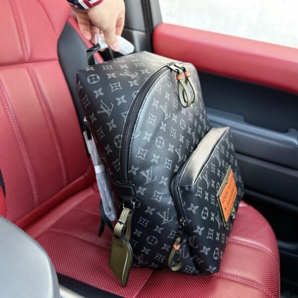 LOUIS VUITTON DISCOVERY BACKPACK MONOGRAM BLACK 37CM - Image 3