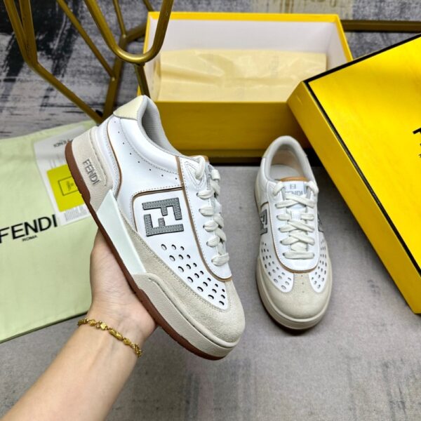 FENDI MATCH SUEDE LOW TOPS WHITE AND BROWN  8E8670ASB2F1RUX - Image 4