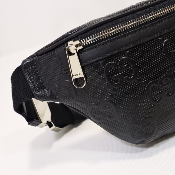 GUCCI GG EMBOSSED BAG BLACK 23CM 658582 1W3CN 1000 - Image 6