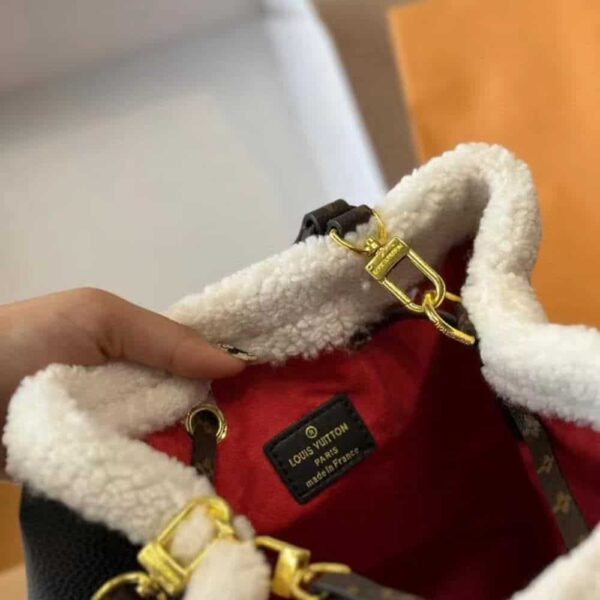 LOUIS VUITTON NEONOE HANDBAG LEATHER AND MONOGRAM TEDDY SHEARLING MM BLACK 25CM - Image 4