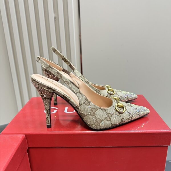 GUCCI WOMEN'S HORSEBIT PUMP GG CANVAS BEIGE AND DARK BROWN 812176 FAD21 2549 - Image 4