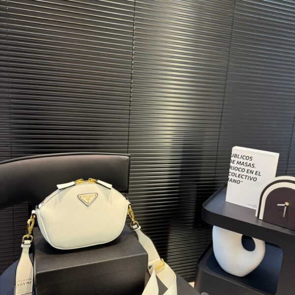 PRADA LEATHER MINI SHOULDER BAG WHITE 21CM - Image 2