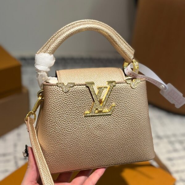 LOUIS VUITTON CAPUCINES BAG GOLD 22CM M24583 - Image 2