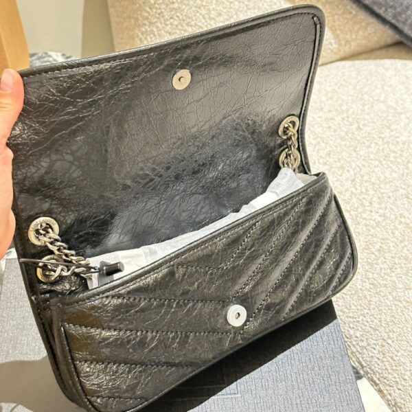 SAINT LAURENT MINI MATELASSE MONOGRAM NIKI BAG BLACK 26CM - Image 5