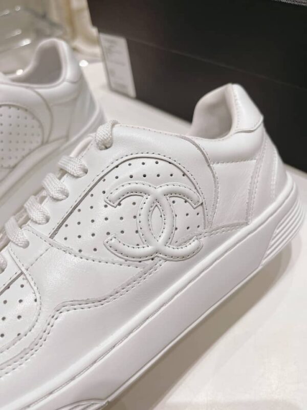 CHANEL AIR FORCE SNEAKER WHITE G45079B13302NP503 - Image 4