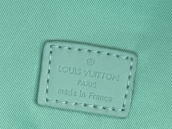 LOUIS VUITTON DISCOVERY BACKPACK CRYSTAL BLUE 38CM M22519 - Image 2
