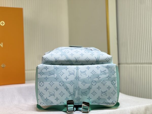LOUIS VUITTON DISCOVERY BACKPACK CRYSTAL BLUE 38CM M22519 - Image 4