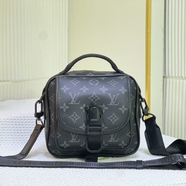 LOUIS VUITTON QUEST MESSENGER BLACK 18CM - Image 2