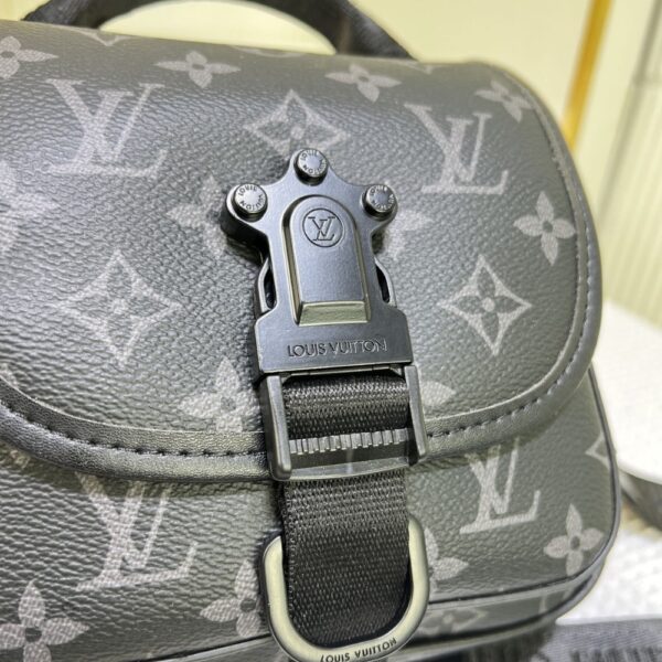 LOUIS VUITTON QUEST MESSENGER BLACK 18CM - Image 5