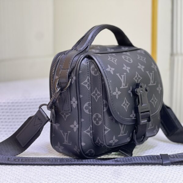 LOUIS VUITTON QUEST MESSENGER BLACK 18CM - Image 7