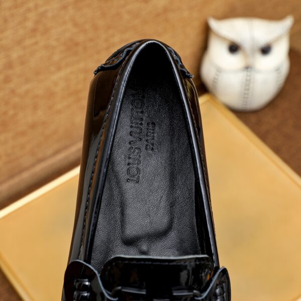 LOUIS VUITTON LOAFER ALLIGATOR POLISH LEATHER WITH LV LOGO IN BLACK - Image 7