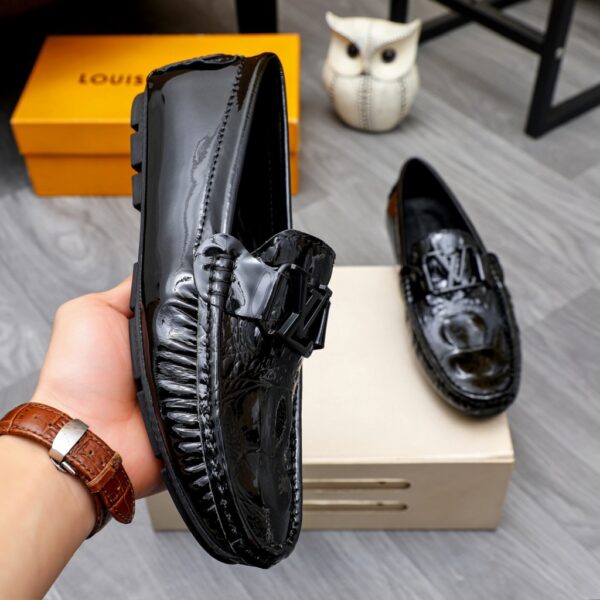 LOUIS VUITTON LOAFER ALLIGATOR POLISH LEATHER WITH LV LOGO IN BLACK - Image 3