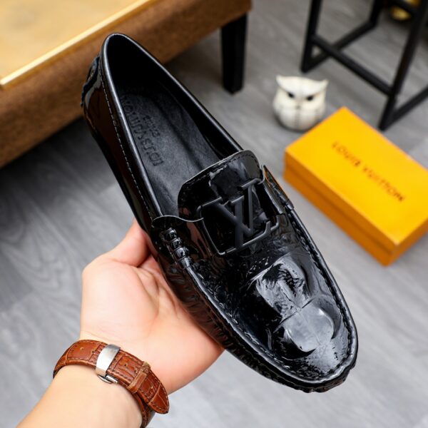 LOUIS VUITTON LOAFER ALLIGATOR POLISH LEATHER WITH LV LOGO IN BLACK - Image 4