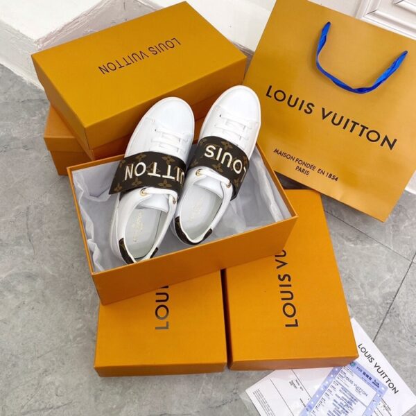 LOUIS VUITTON FRONTROW LOGO MONOGRAM STRAP WHITE - Image 6