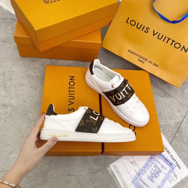 LOUIS VUITTON FRONTROW LOGO MONOGRAM STRAP WHITE - Image 3
