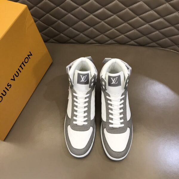 LOUIS VUITTON RIVOLI TRAINER BOOTS GREY - Image 2