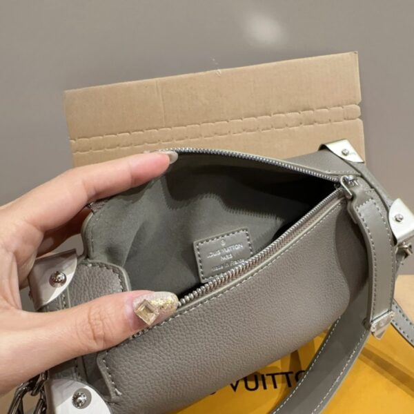 LOUIS VUITTON SIDE TRUNK MM GRAINED CALF LEATHER TAUPE GREY 23CM M25072 - Image 7