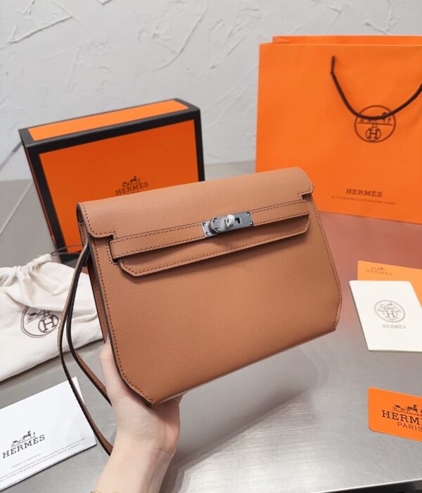 HERMES KELLY DEPECHES 25 POUCH BROWN 25CM - Image 2