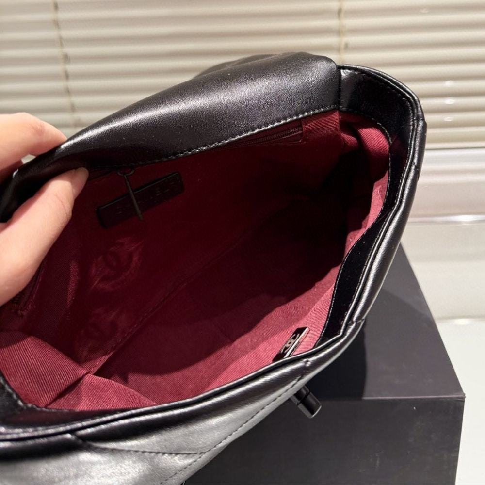 CHANEL CC FLAP BAG IN BLACK 26CM - Image 7