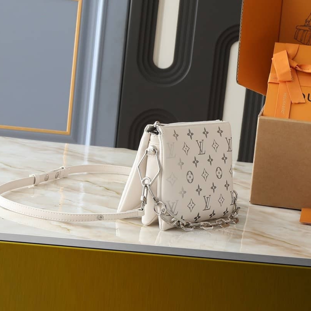 LOUIS VUITTON COUSSIN BB WHITE 21CM M11957 - Image 5