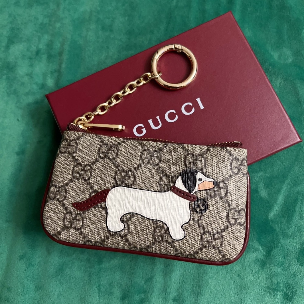 GUCCI KEY CASE WITH GG AND DOG DETAIL BEIGE AND DARK BROWN 12CM - Image 2